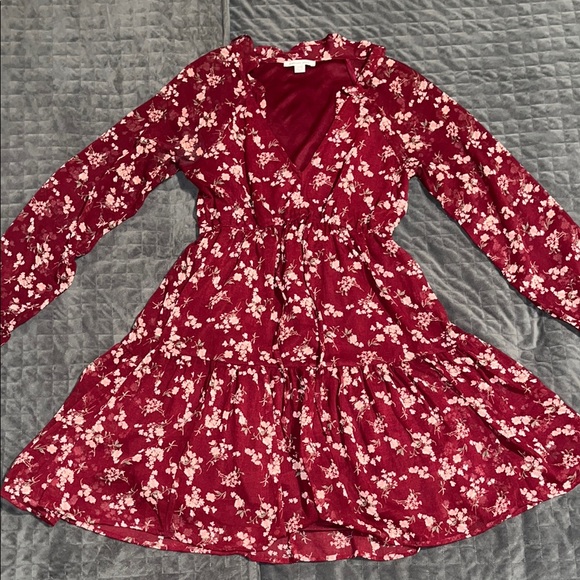 American Eagle Outfitters Dresses & Skirts - American Eagle Red Floral Dress